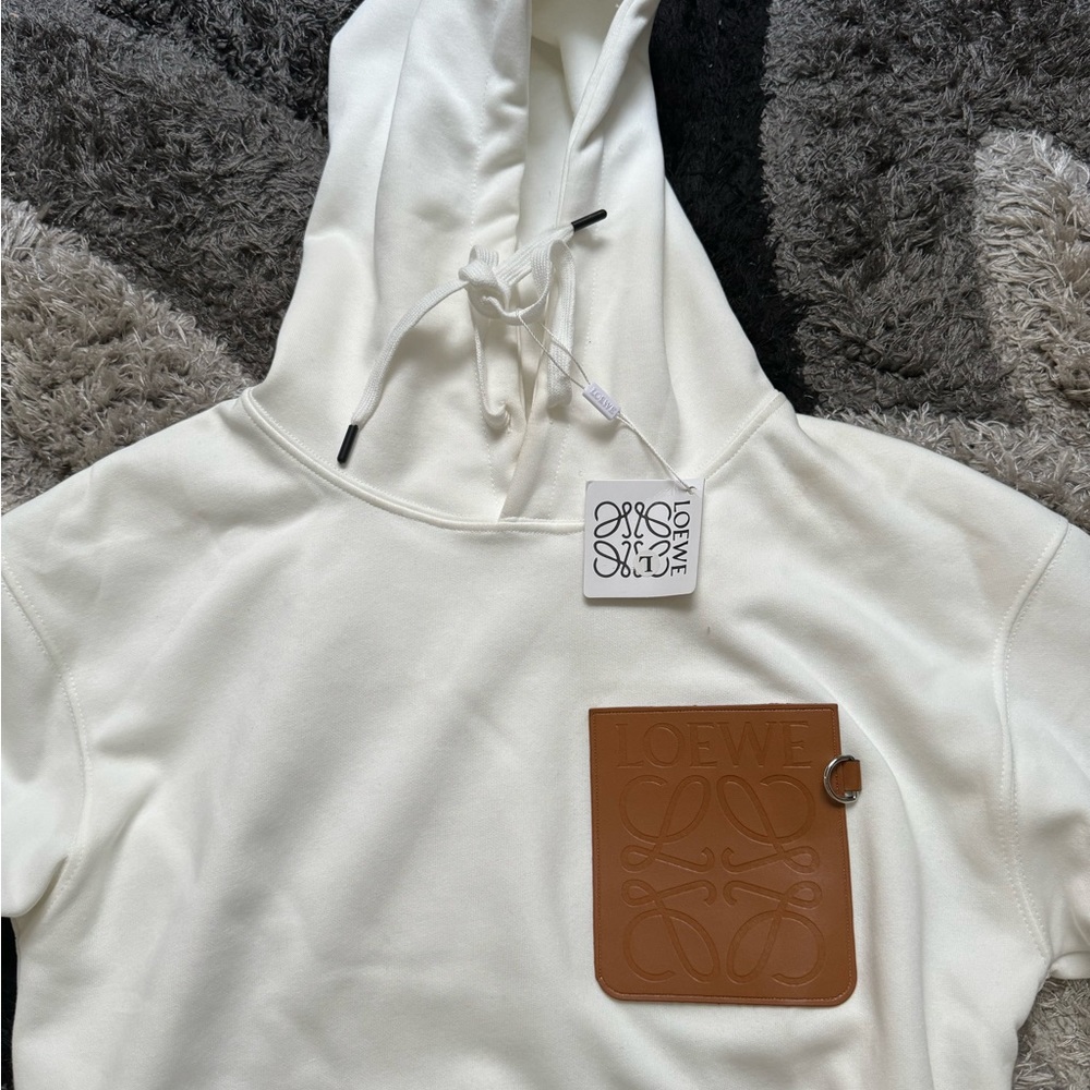 Large but fits medium size too